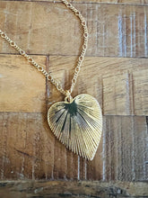 Vintage Heart Necklace (2 Styles)