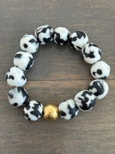 Stretch Bracelet - Dalmation Glass